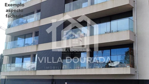 Apartamento T1 para Venda em Canelas