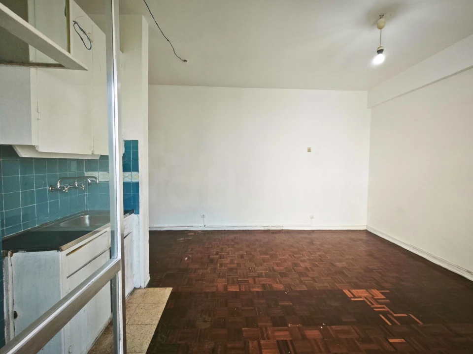 Apartamento T1 para Venda em Águas Livres Foto 8