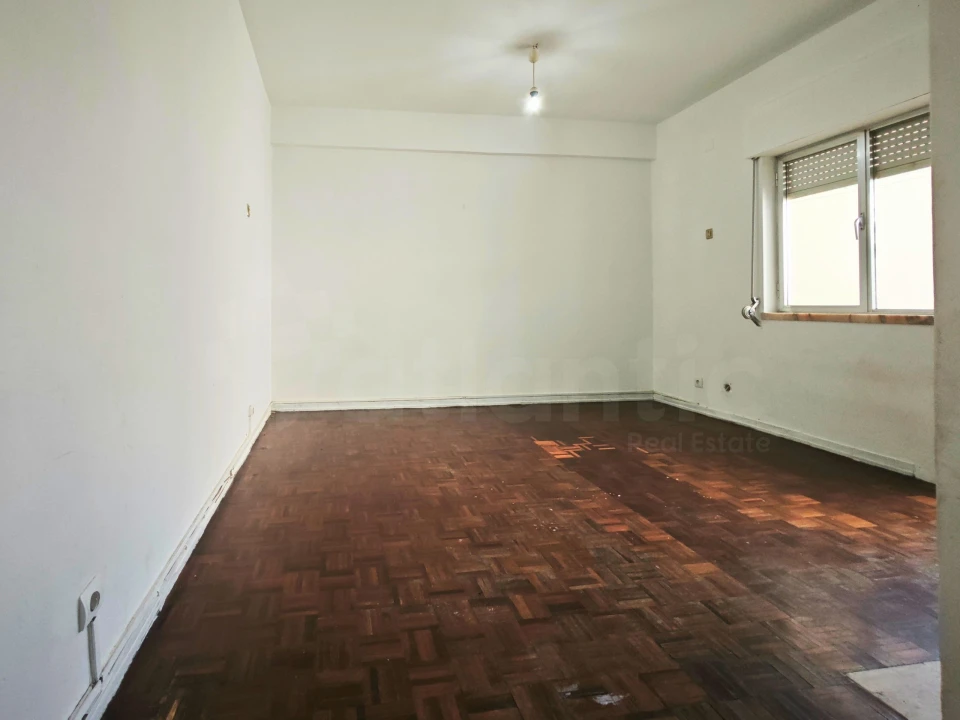 Apartamento T1 para Venda em Águas Livres Foto 9