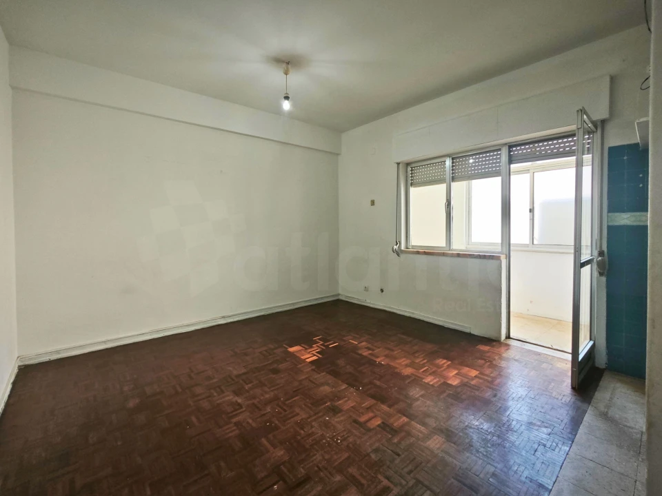 Apartamento T1 para Venda em Águas Livres Foto 6