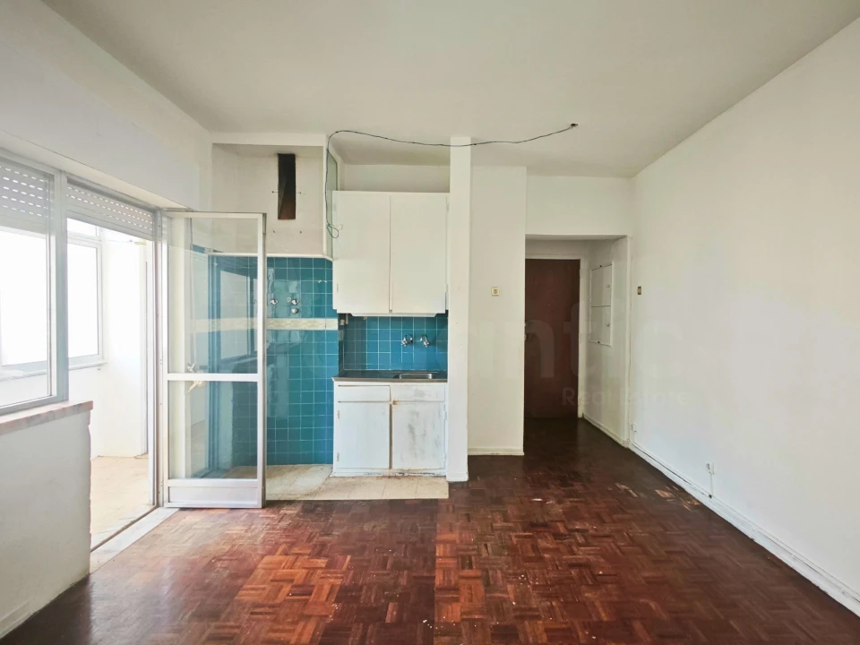 Apartamento T1 para Venda em Águas Livres Foto 1