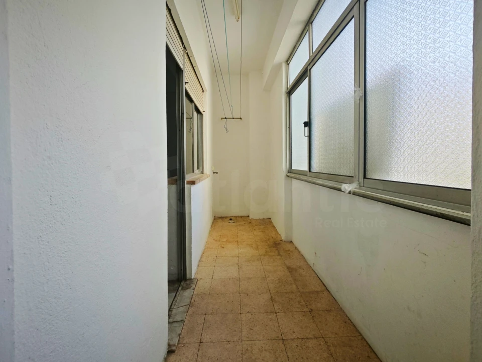 Apartamento T1 para Venda em Águas Livres Foto 11