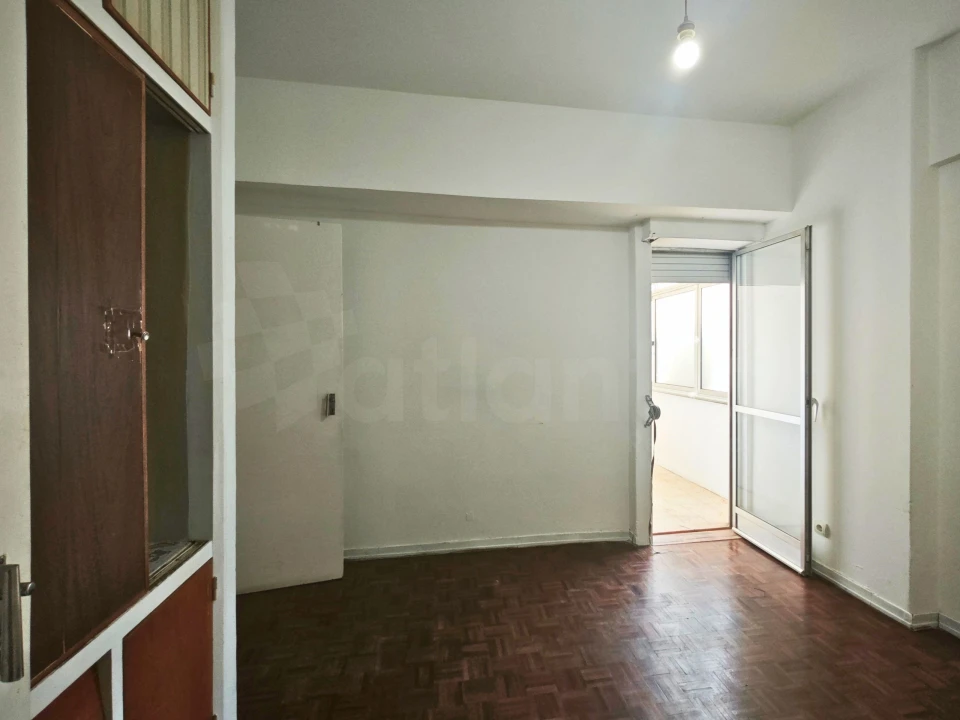 Apartamento T1 para Venda em Águas Livres Foto 14