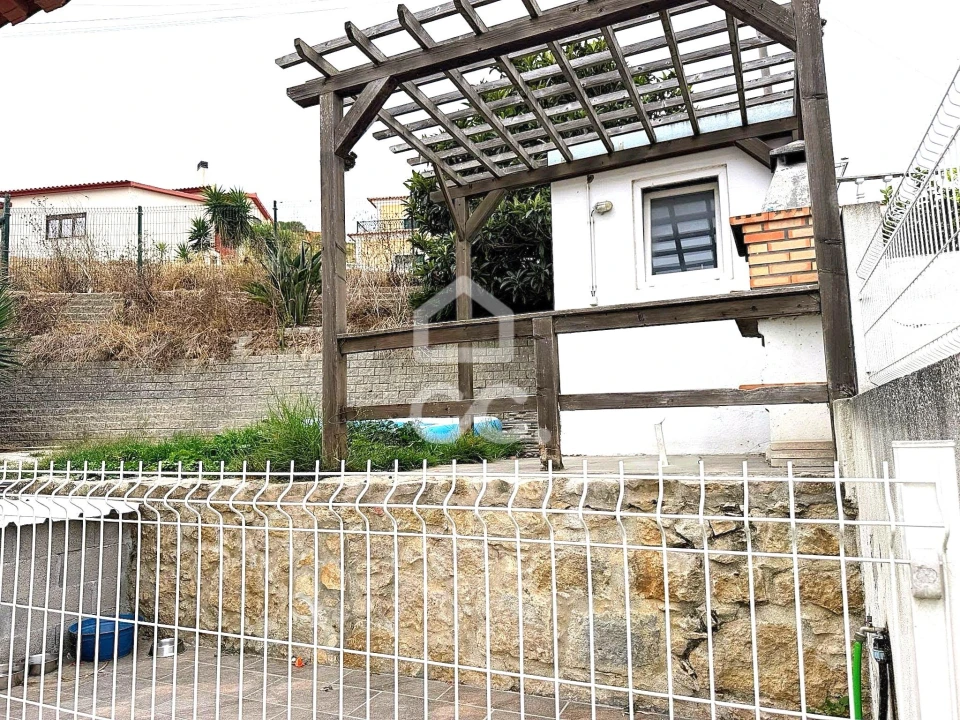 Moradia T3 para Venda em Santa Maria, São Pedro e Matacães Foto 12