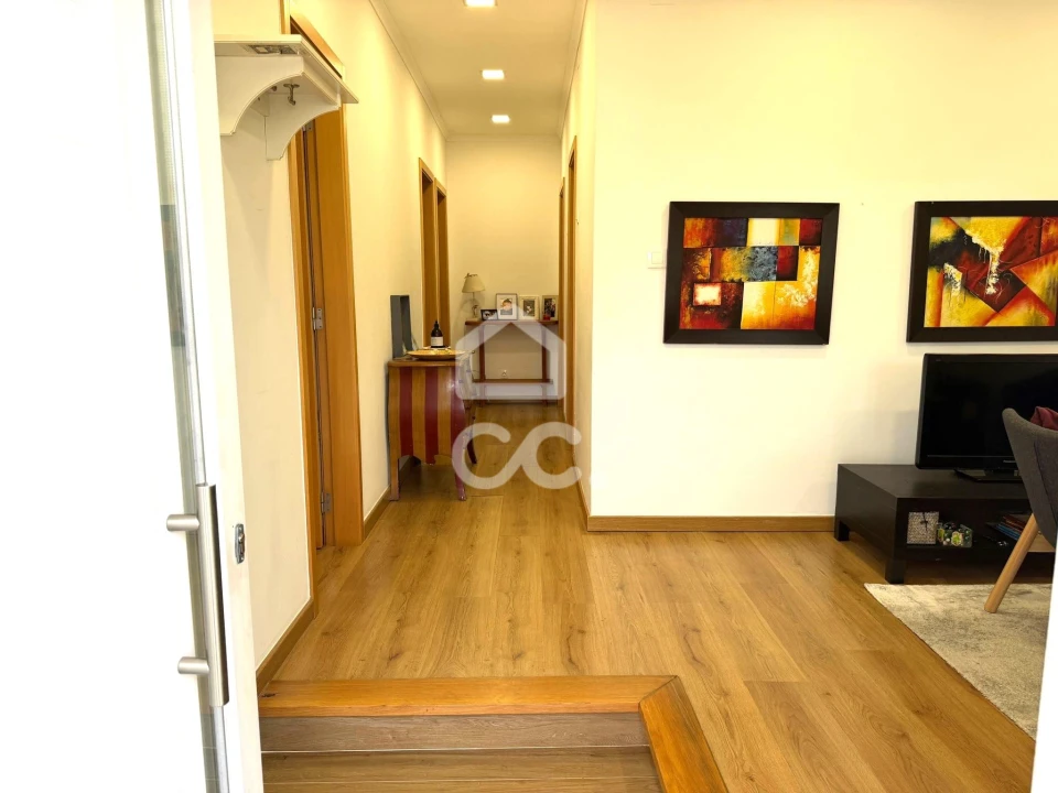 Moradia T3 para Venda em Santa Maria, São Pedro e Matacães Foto 3