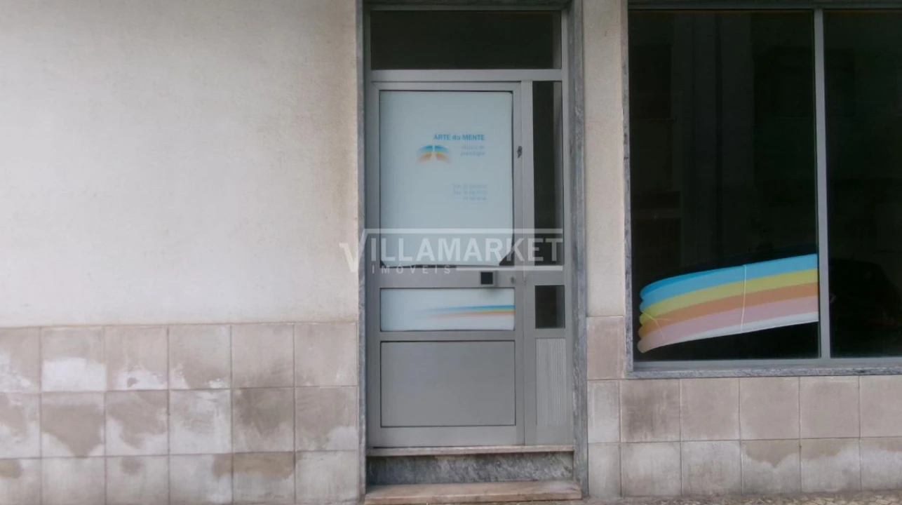 Negócio para Venda em Baixa da Banheira e Vale da Amoreira Foto 2