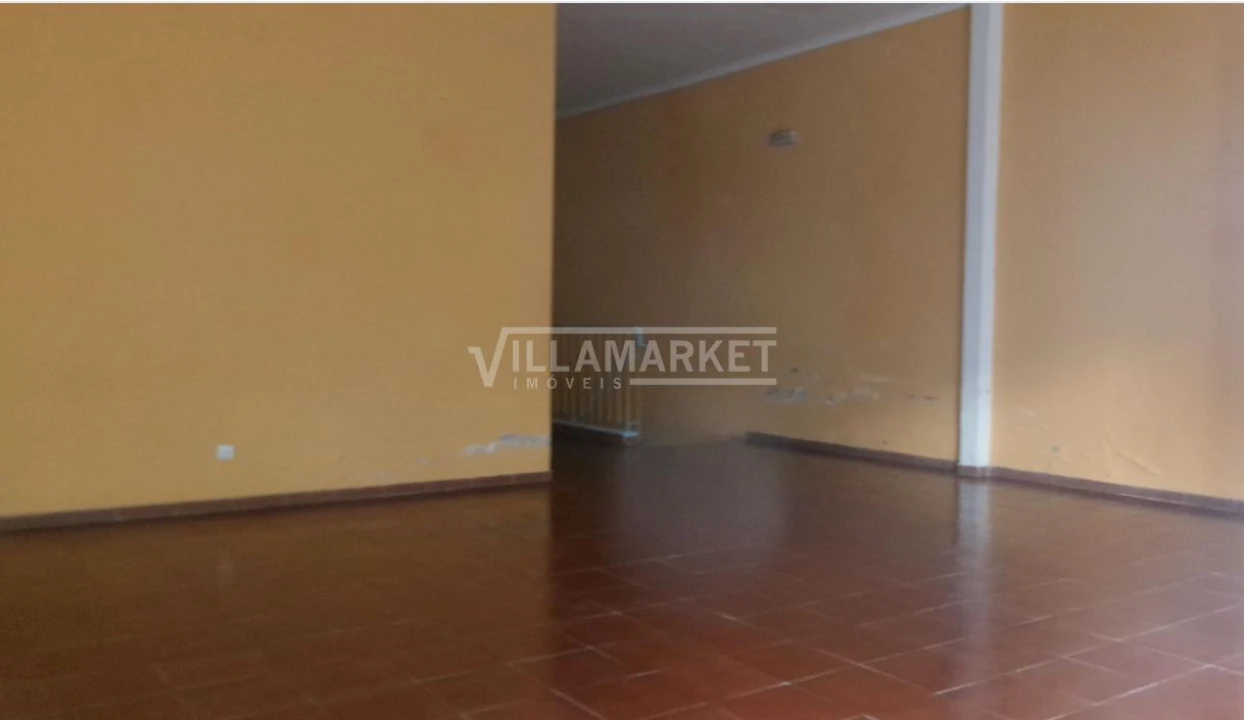 Negócio para Venda em Baixa da Banheira e Vale da Amoreira Foto 7