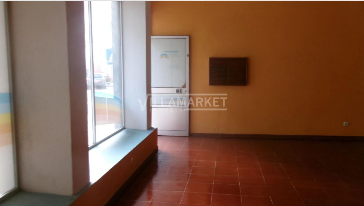 Negócio para Venda em Baixa da Banheira e Vale da Amoreira Foto 5