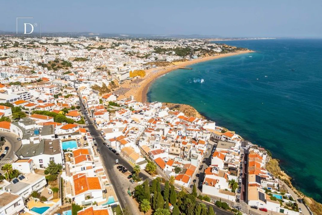 Moradia T2 para Venda em Albufeira e Olhos de Água Foto 14