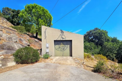 Quinta T3 para Venda em Monchique
