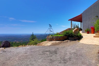 Quinta T3 para Venda em Monchique