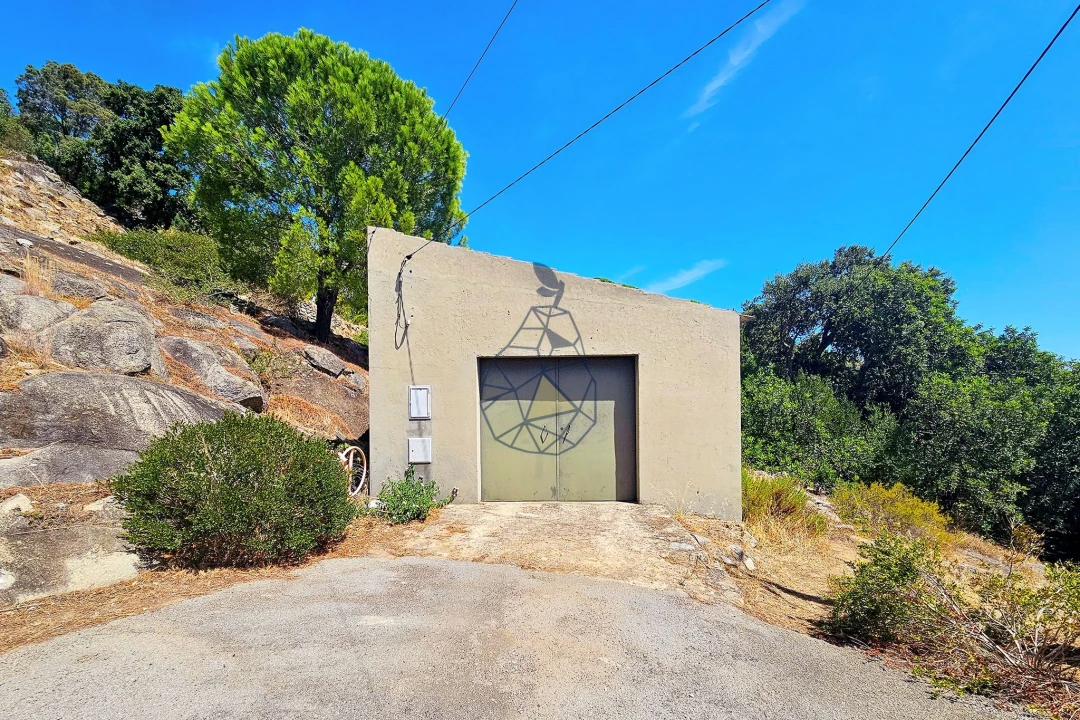 Quinta T3 para Venda em Monchique Foto 40