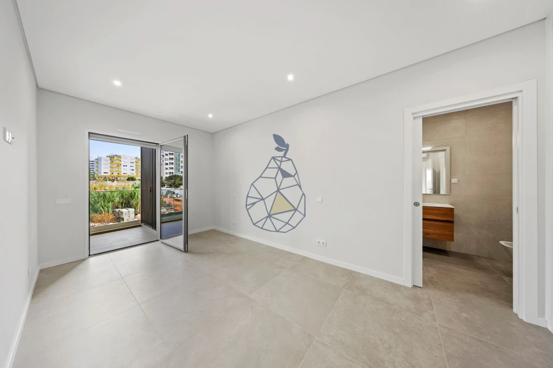 Apartamento T2 para Venda em Portimão Foto 5