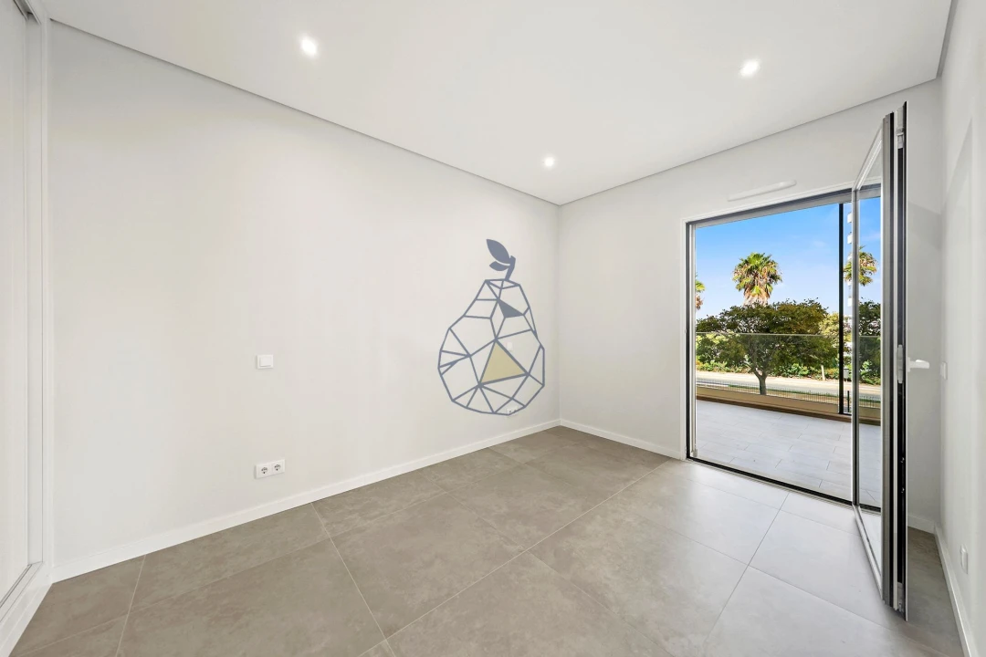 Apartamento T2 para Venda em Portimão Foto 17