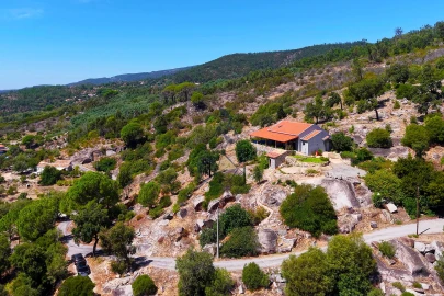 Quinta T3 para Venda em Monchique