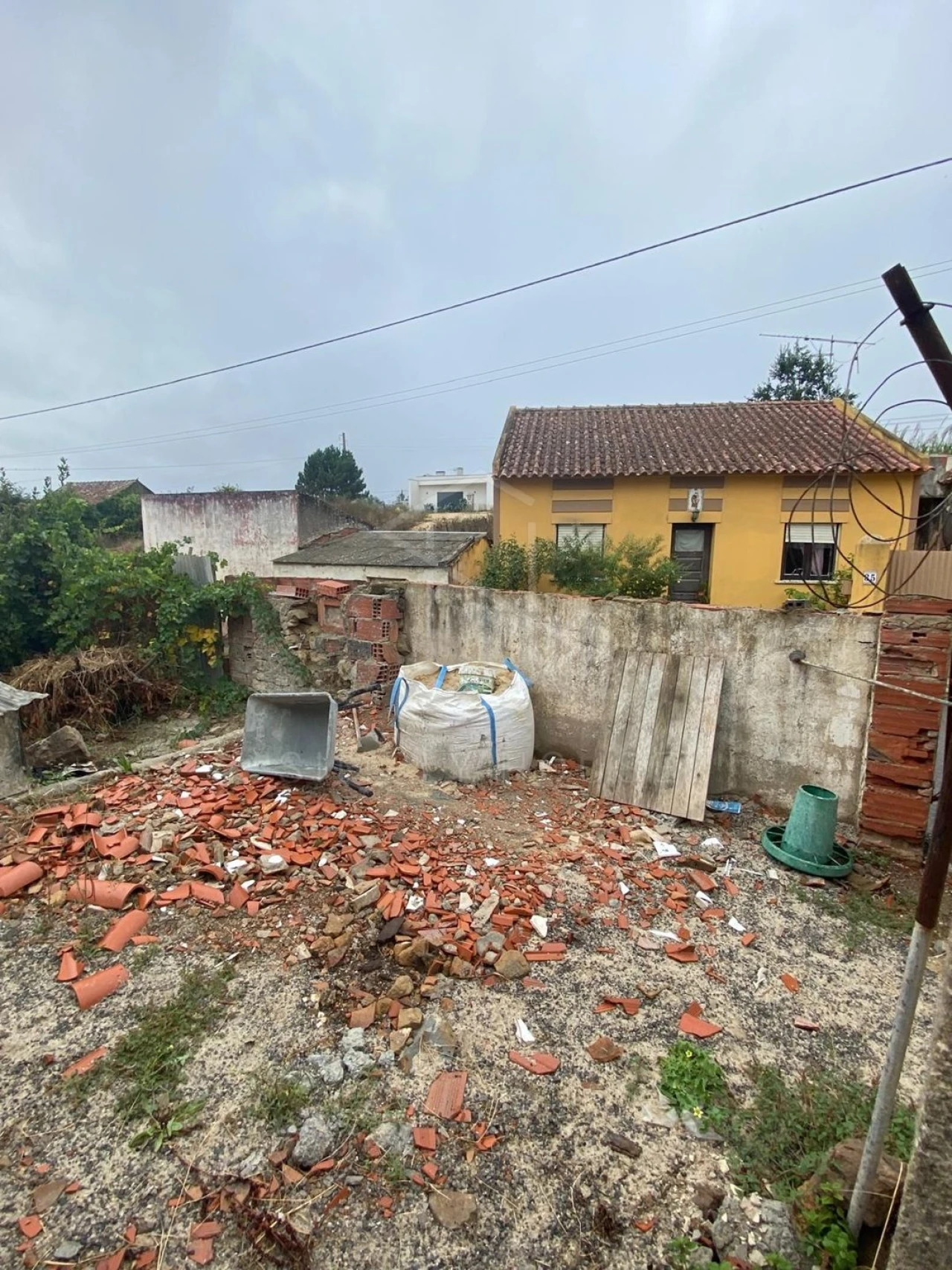 Moradia T2 para Venda em Roliça Foto 2