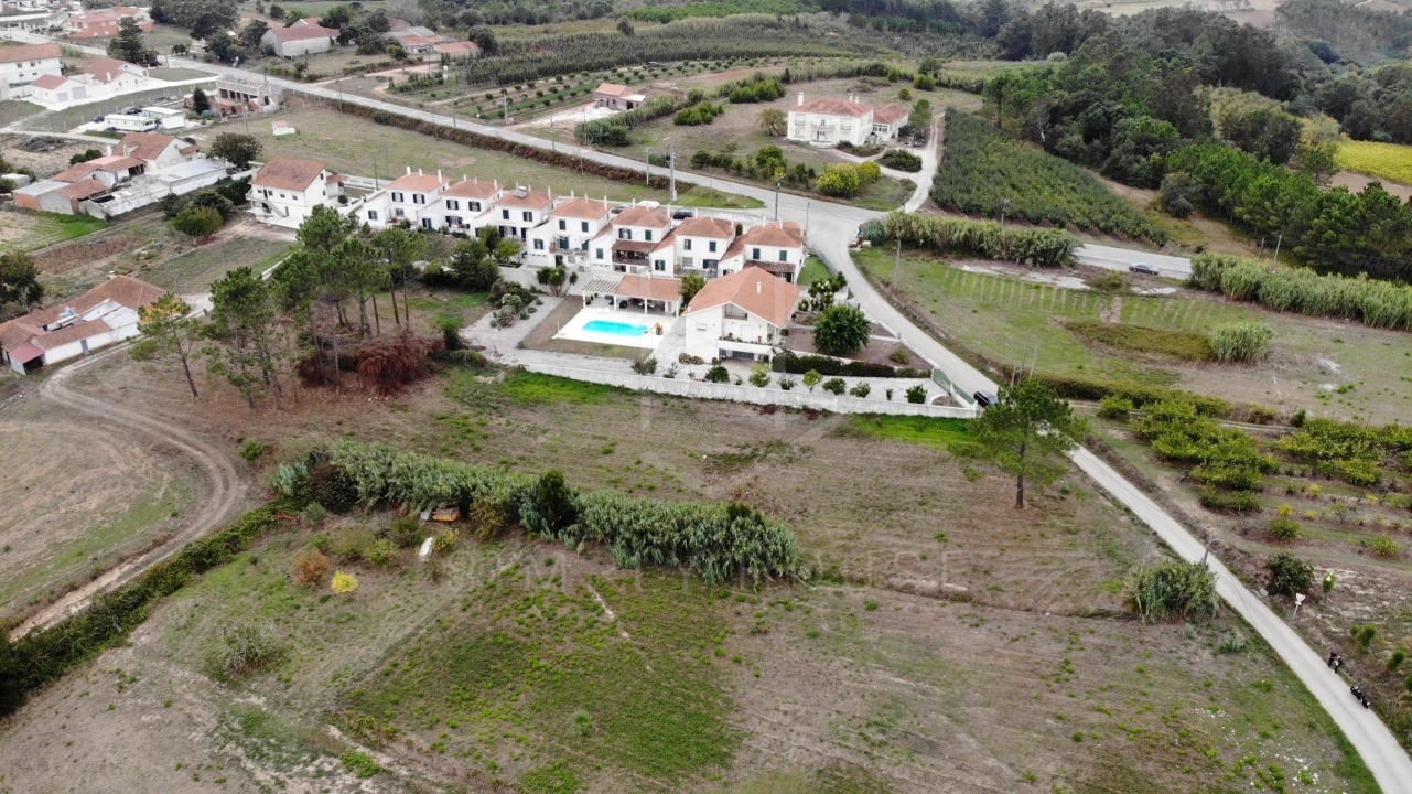 Terreno para Venda em Cela Foto 5
