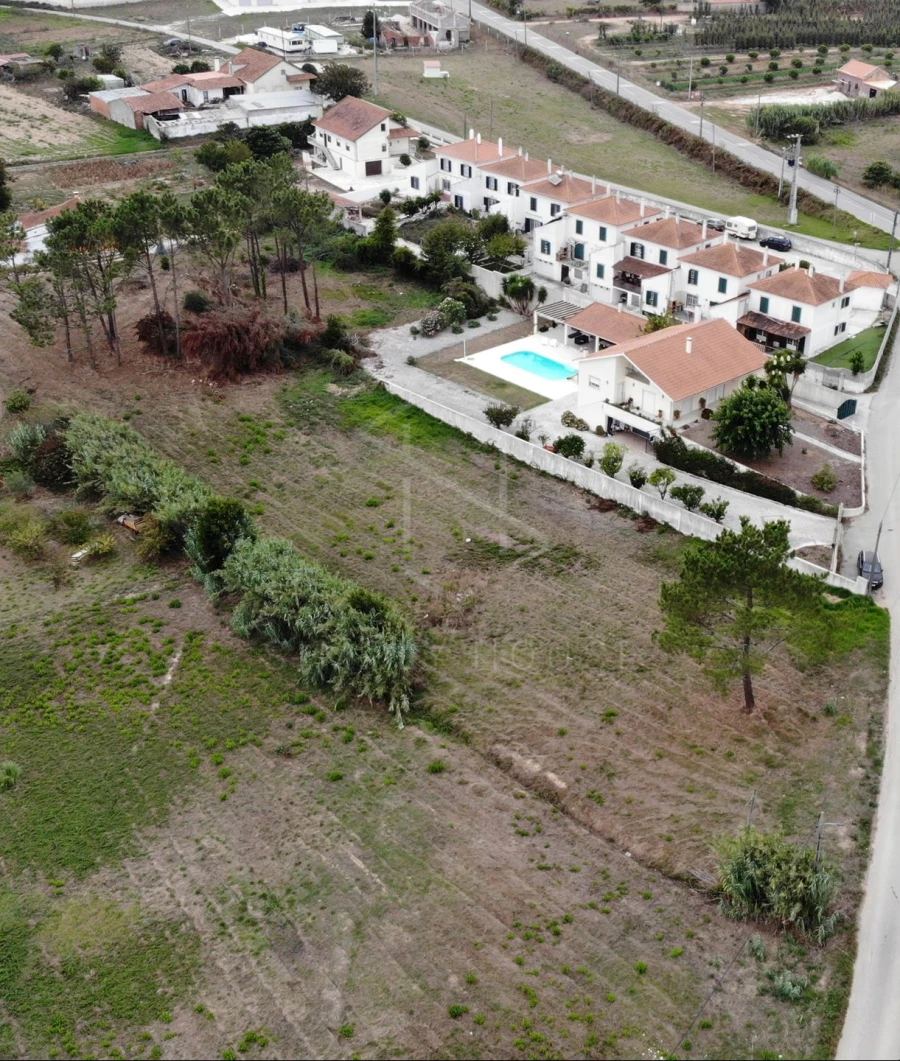 Terreno para Venda em Cela Foto 8