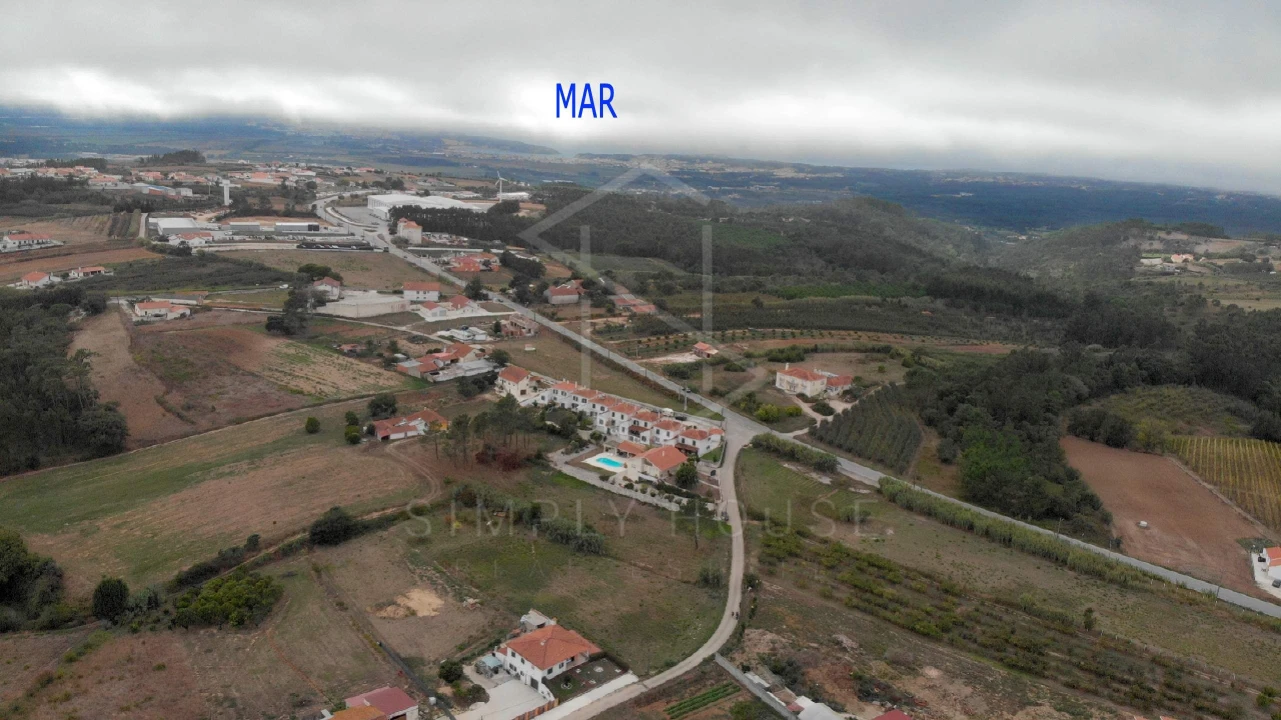 Terreno para Venda em Cela Foto 2