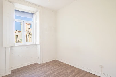 Apartamento T2 para Venda em Santa Maria Maior