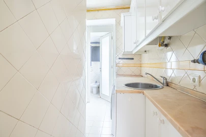 Apartamento T2 para Venda em Santa Maria Maior