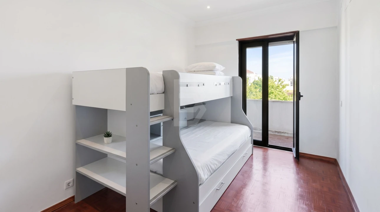 Apartamento T3 para Venda em Costa da Caparica Foto 12