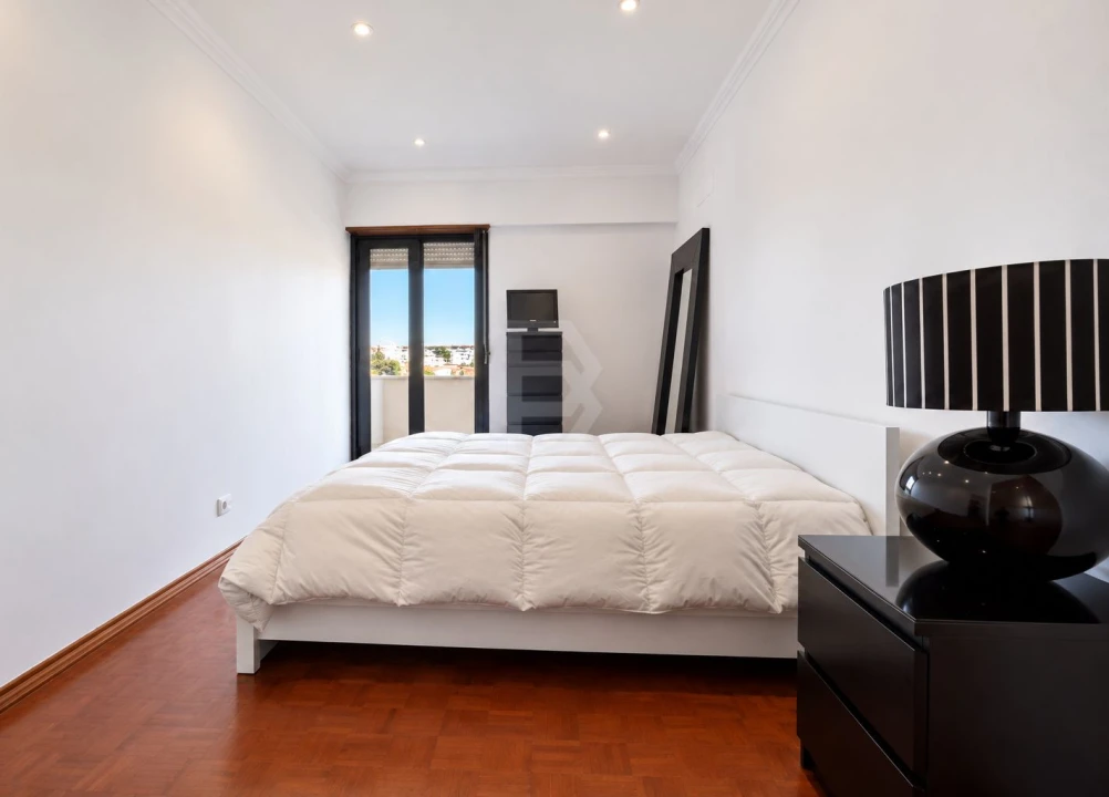 Apartamento T3 para Venda em Costa da Caparica Foto 11