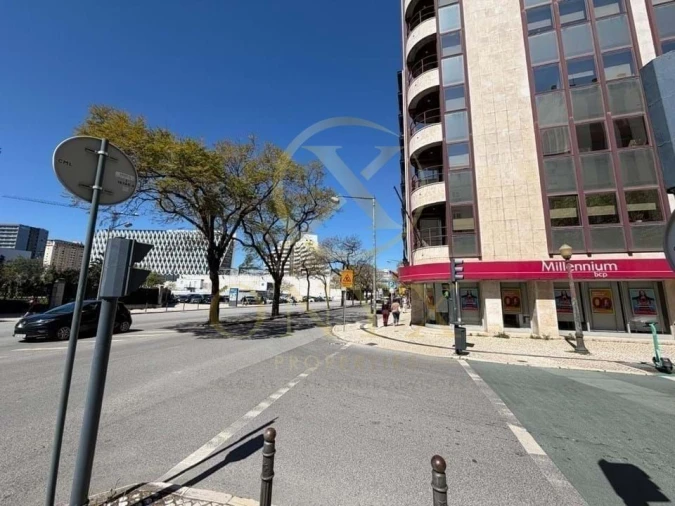 Negócio para Arrendamento em Avenidas Novas Foto 3