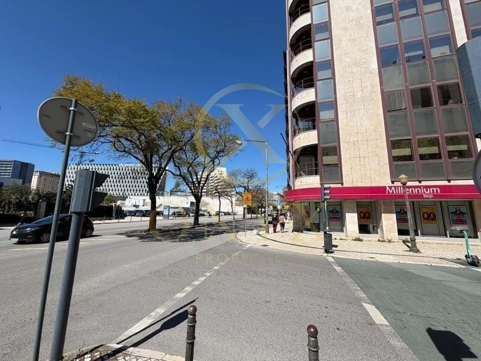 Negócio para Arrendamento em Avenidas Novas Foto 3