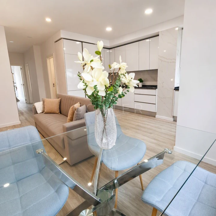 Apartamento T3 para Venda em Benfica Foto 1