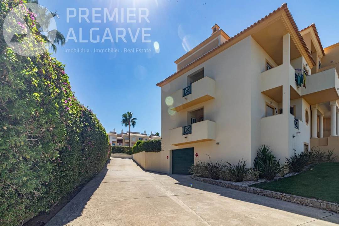 Apartamento T2 para Venda em Albufeira e Olhos de Água Foto 5