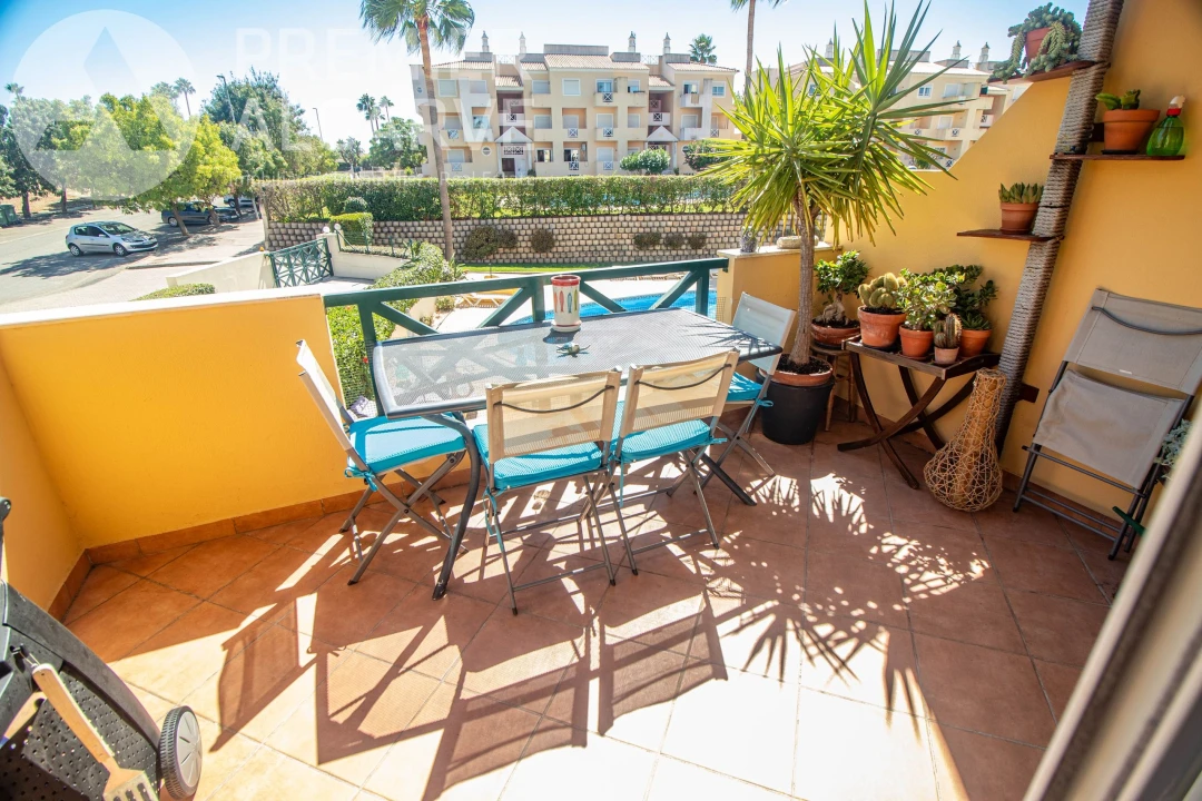 Apartamento T2 para Venda em Albufeira e Olhos de Água Foto 11