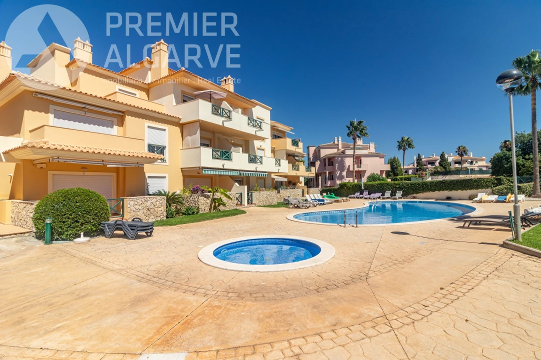 Apartamento T2 para Venda em Albufeira e Olhos de Água Foto 2