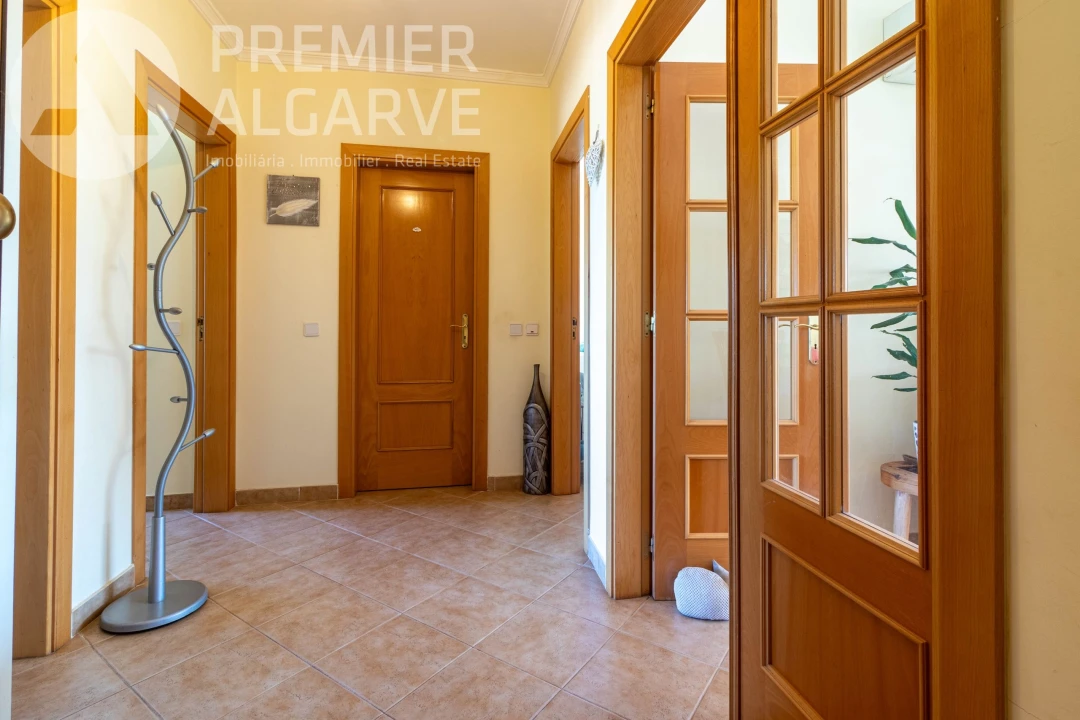 Apartamento T2 para Venda em Albufeira e Olhos de Água Foto 13