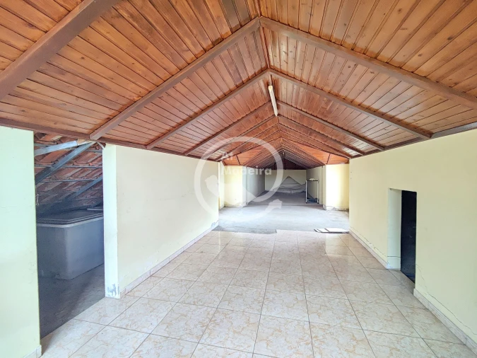 Moradia T3 para Venda em Canhas Foto 22