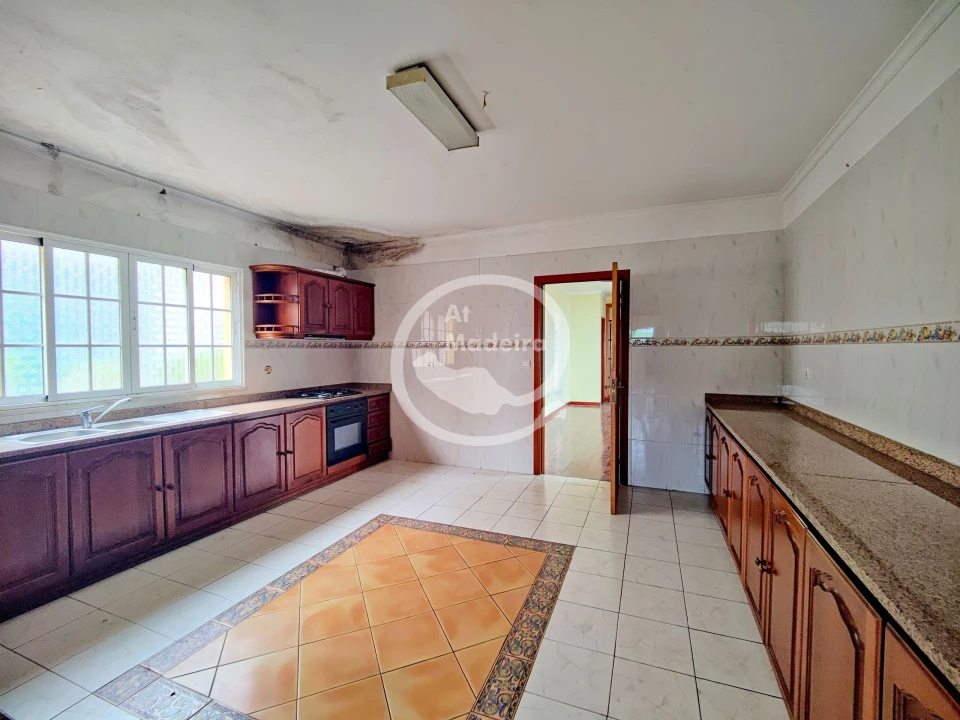 Moradia T3 para Venda em Canhas Foto 9