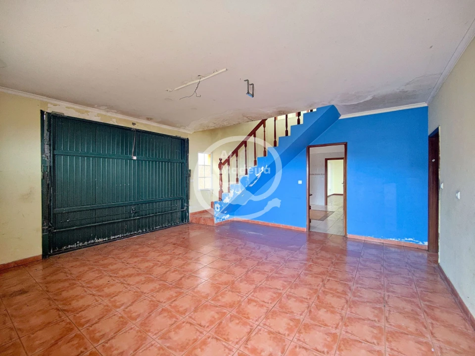 Moradia T3 para Venda em Canhas Foto 7