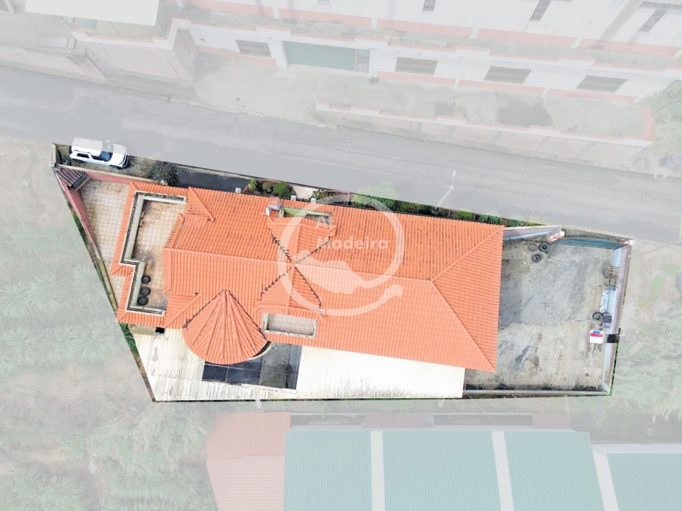 Moradia T3 para Venda em Canhas Foto 4