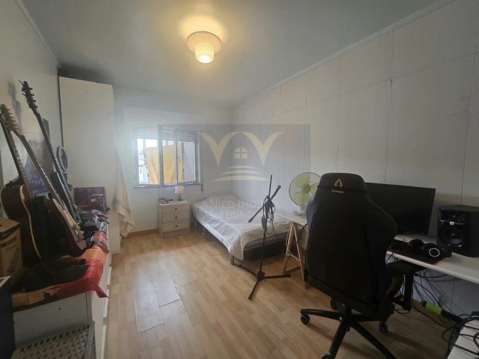 Apartamento T3 para Venda em Portimão Foto 19