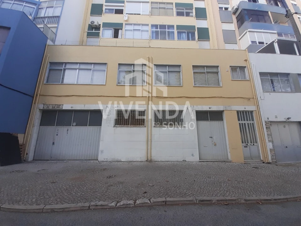 Armazém para Venda em Amora Foto 26