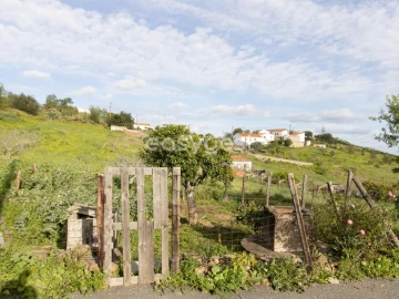 Moradia T1 para Venda em Martim Longo
