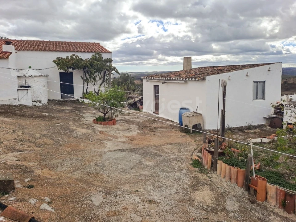 Quinta T4 para Venda em Martim Longo Foto 22