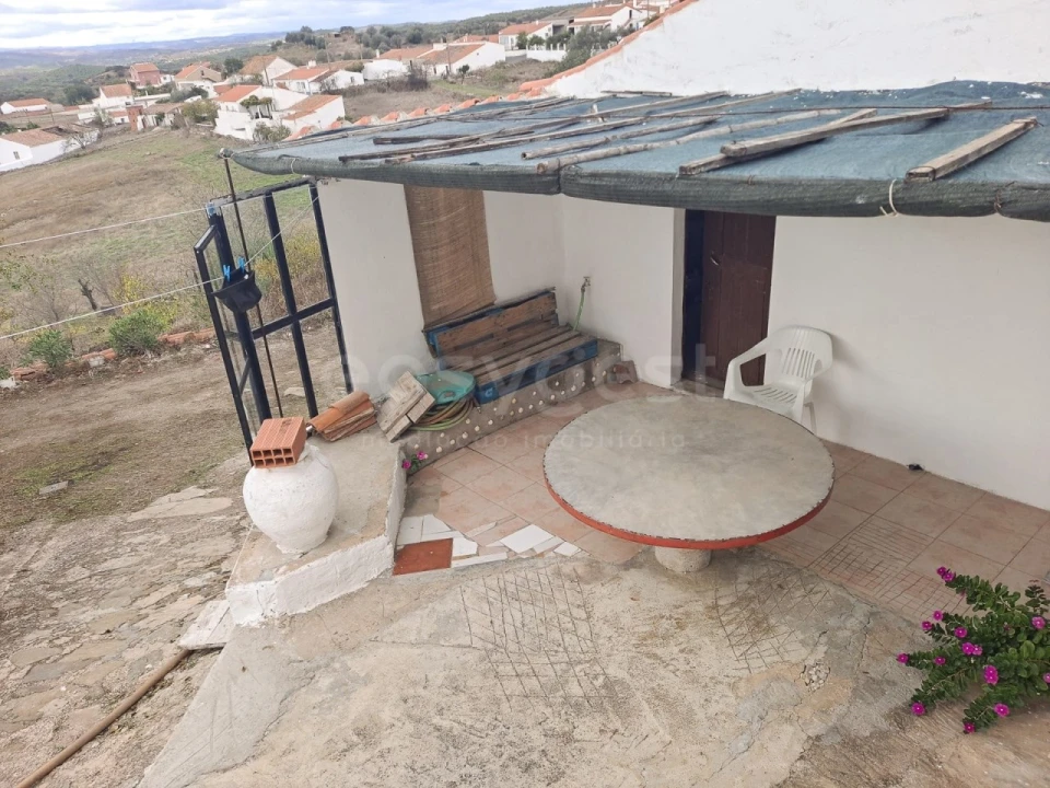 Quinta T4 para Venda em Martim Longo Foto 24
