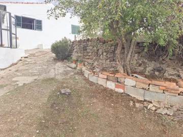 Quinta T4 para Venda em Martim Longo