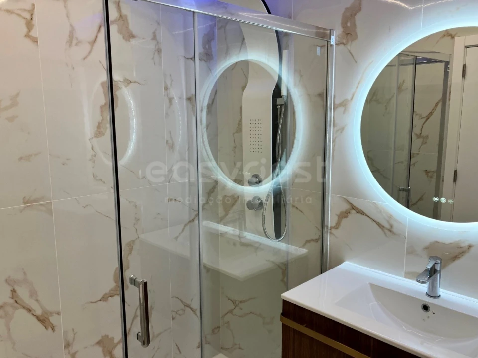 Apartamento T2 para Venda em Quarteira Foto 10