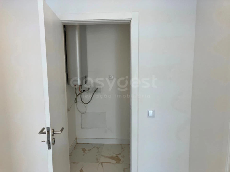 Apartamento T2 para Venda em Quarteira Foto 12