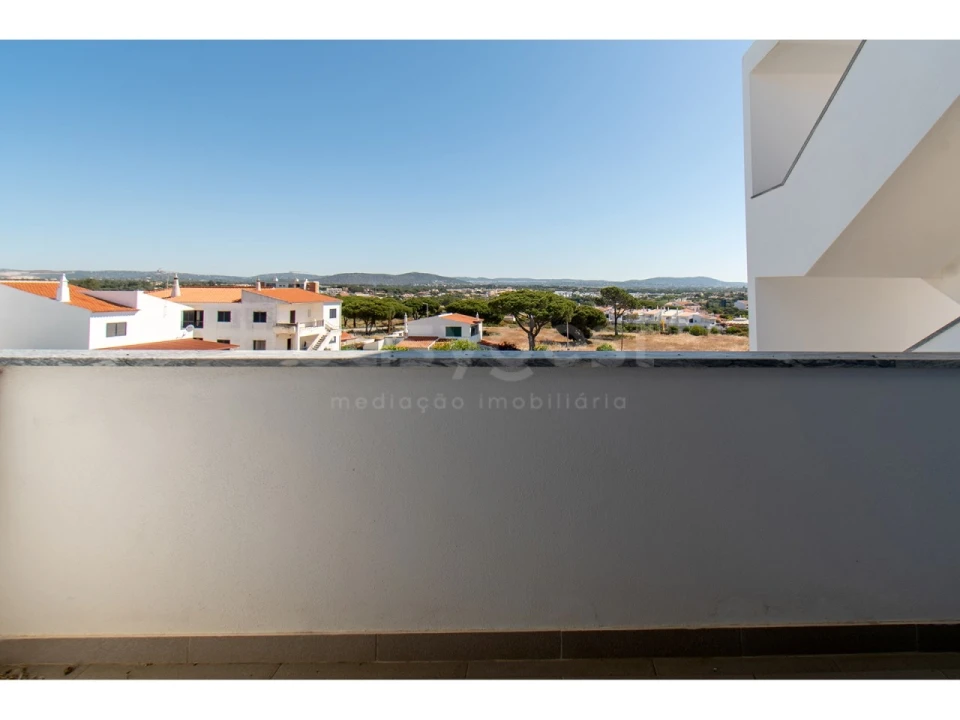 Apartamento T2 para Venda em Quarteira Foto 22