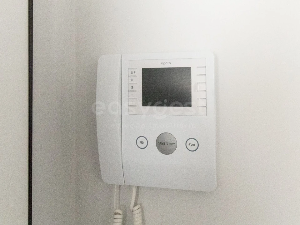 Apartamento T3 para Venda em Quelfes Foto 9