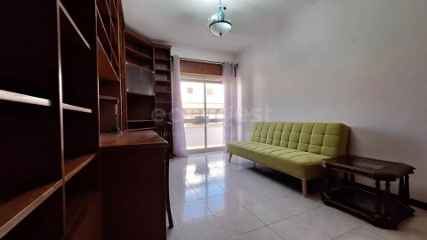 Apartamento T3 para Arrendamento em Vila Real de Santo Antonio