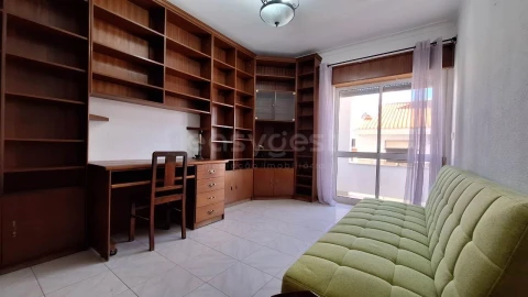 Apartamento T3 para Arrendamento em Vila Real de Santo Antonio